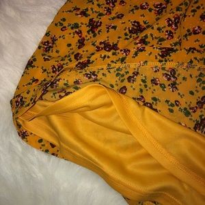 Anthropologie Skirts - floral mini skirt 🌻 Anthropologie Skirts - floral mini skirt 🌻